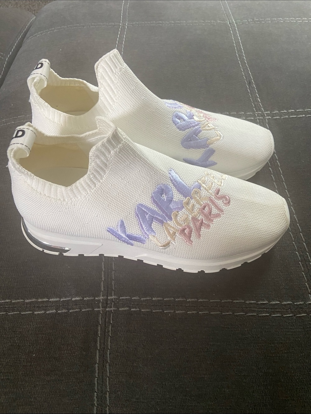 NWOT KARL LAGERFELD SNEAKERS SIZE 8 M TEXTILE UPPER - Picture 2 of 4